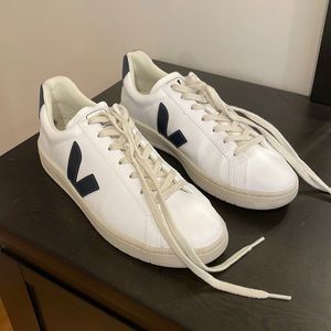 VEJA URCA CWL WHITE NAUTICO Men’s Size 43 (US size 10)